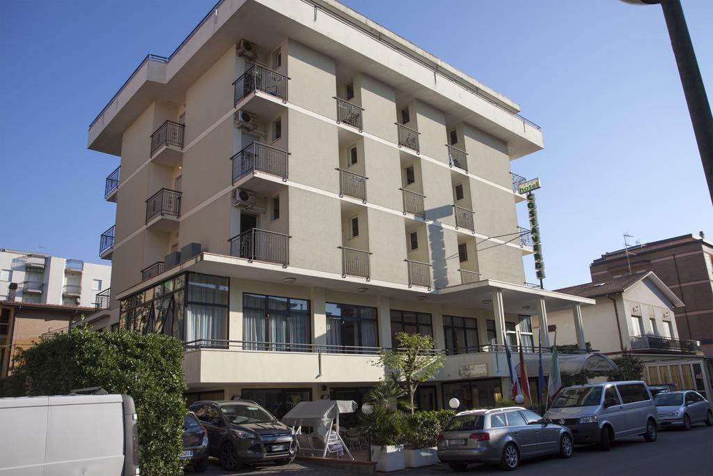 Hotel Costaverde Чезенатико Екстериор снимка