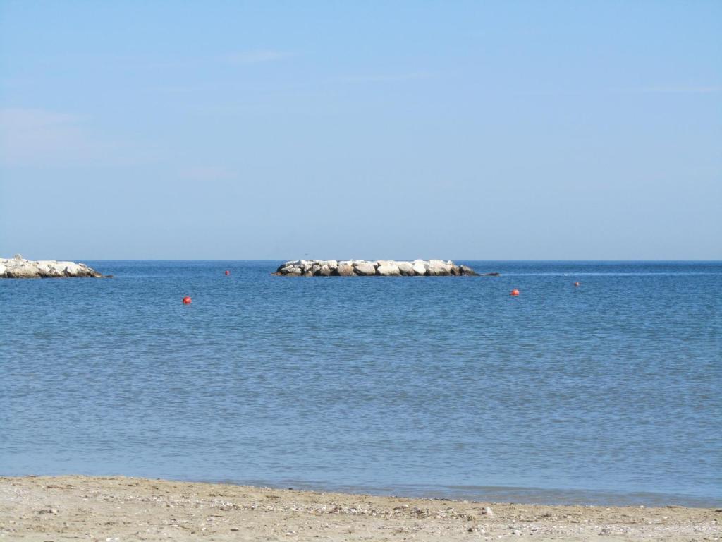 Hotel Costaverde Чезенатико Екстериор снимка